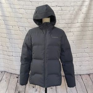 *** SOLD - BRAND NEW - Patagonia Women’s Jackson Glacier Jacket - small